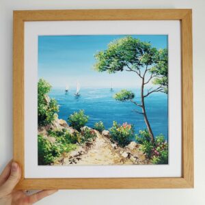 Sur le sentier ensoleillé